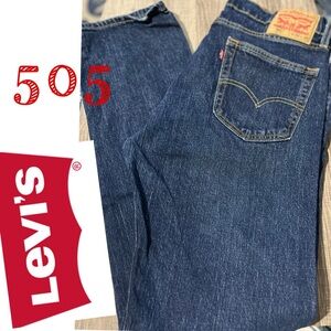 Levi’s 505 size 34x32 1%Elastane 90%Cotton Dark Blue